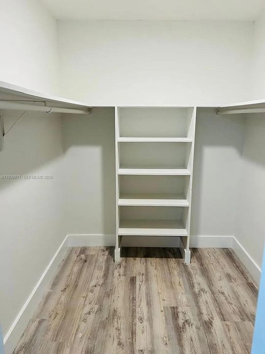 En Venta: $925,000 (0 camas, 0 baños, 2484 Pies cuadrados)