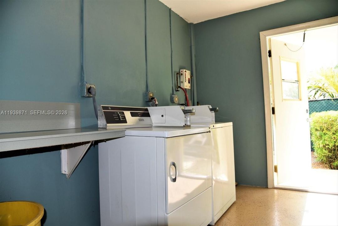 En Venta: $925,000 (0 camas, 0 baños, 2484 Pies cuadrados)