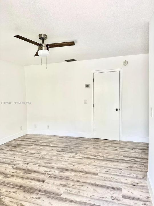 En Venta: $925,000 (0 camas, 0 baños, 2484 Pies cuadrados)