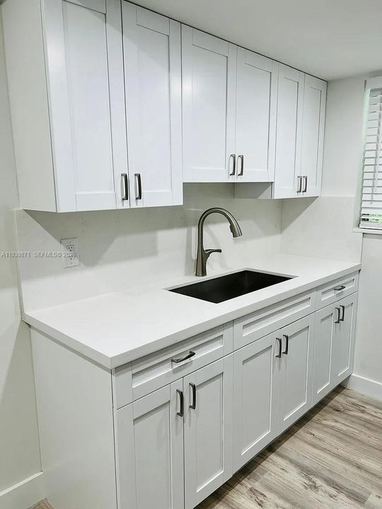 En Venta: $925,000 (0 camas, 0 baños, 2484 Pies cuadrados)