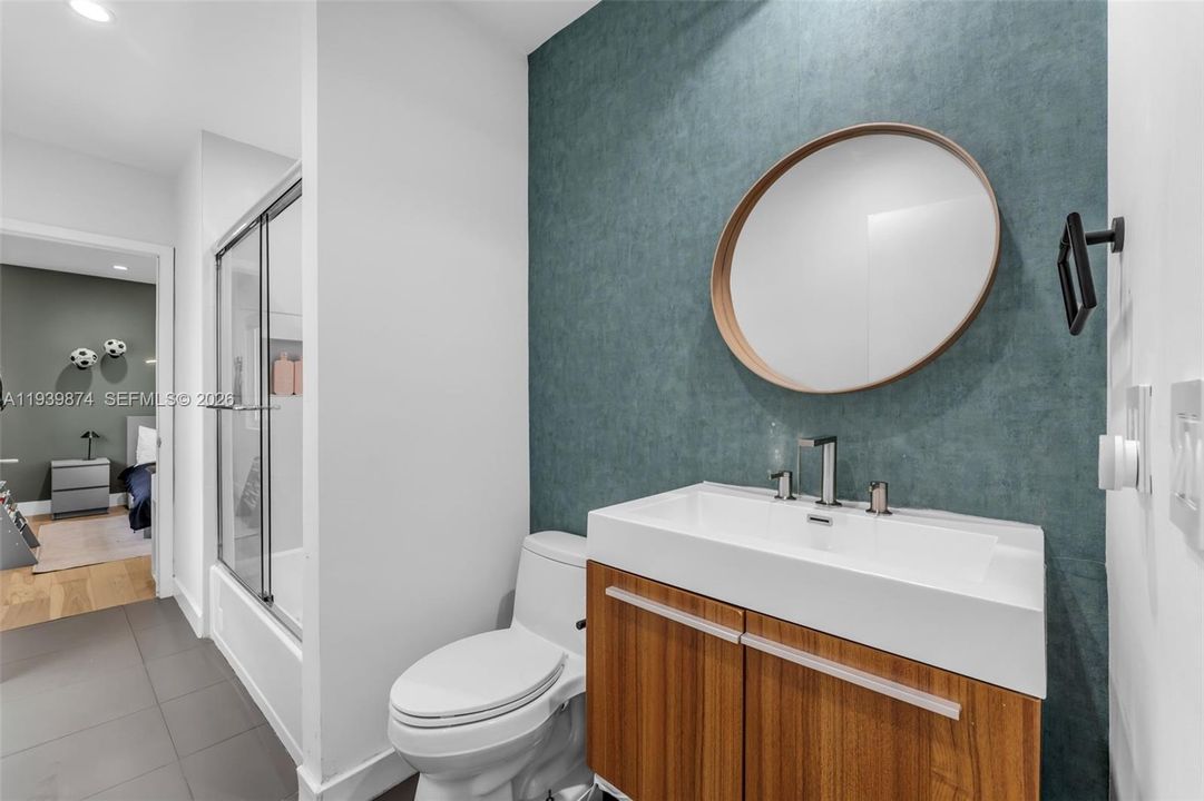 En Venta: $2,995,000 (3 camas, 3 baños, 2392 Pies cuadrados)