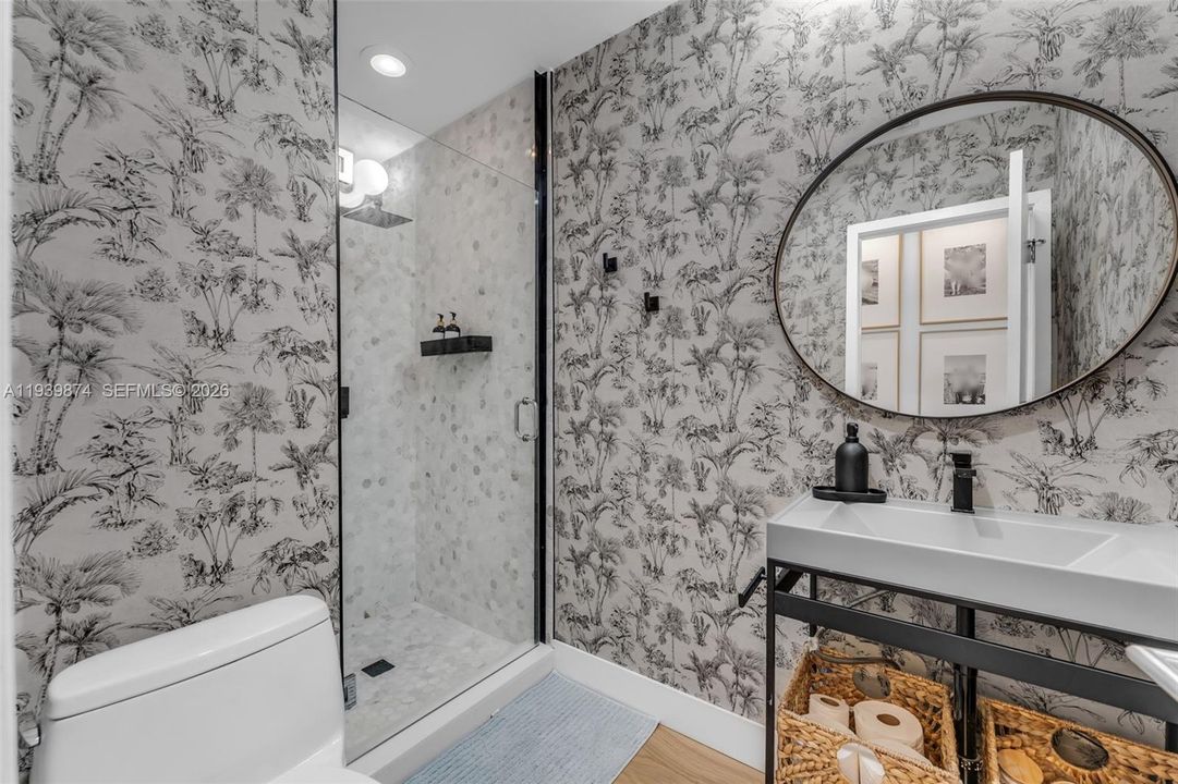 En Venta: $2,995,000 (3 camas, 3 baños, 2392 Pies cuadrados)