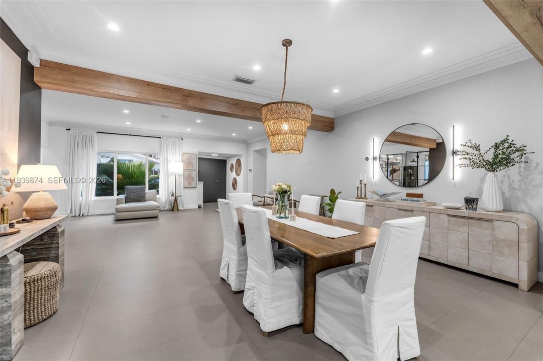 En Venta: $2,995,000 (3 camas, 3 baños, 2392 Pies cuadrados)