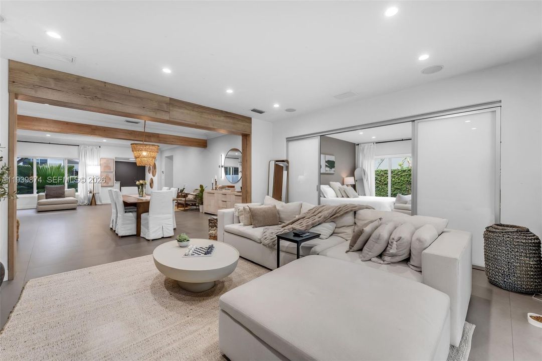 En Venta: $2,995,000 (3 camas, 3 baños, 2392 Pies cuadrados)