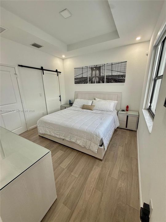 En Venta: $465,000 (3 camas, 3 baños, 1328 Pies cuadrados)