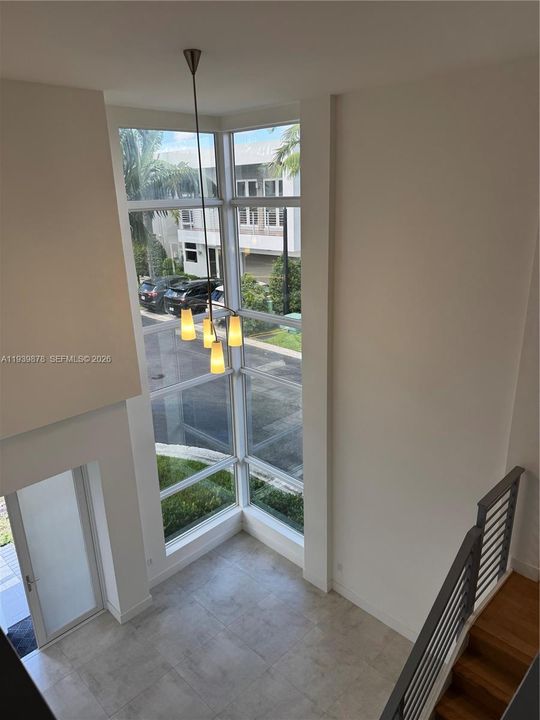 For Rent: $7,400 (5 beds, 5 baths, 3113 Square Feet)