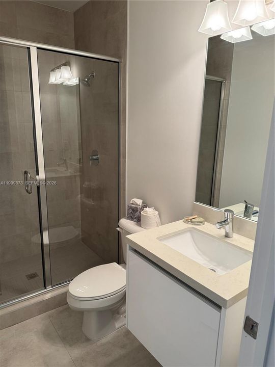 For Rent: $7,400 (5 beds, 5 baths, 3113 Square Feet)