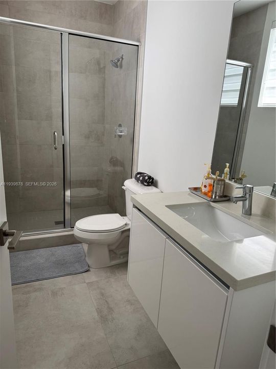 For Rent: $7,400 (5 beds, 5 baths, 3113 Square Feet)