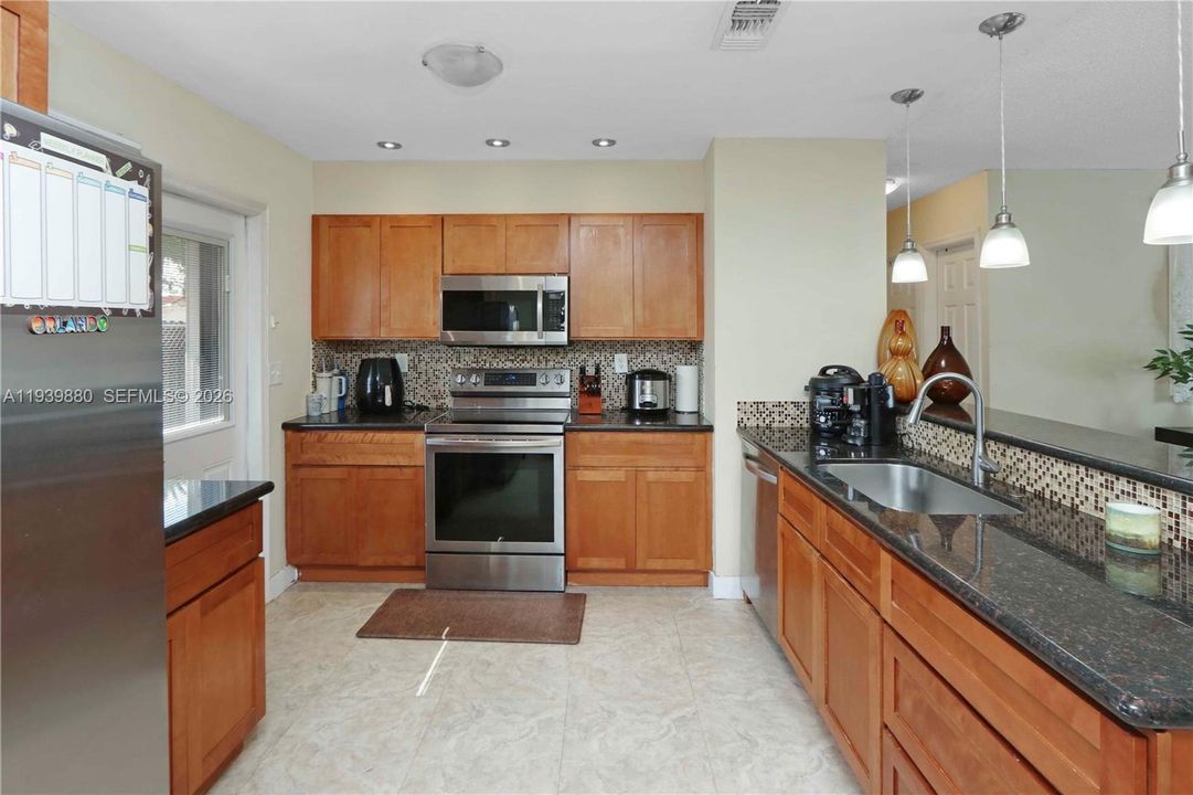 待售: $775,000 (2 贝兹, 2 浴室, 1492 平方英尺)