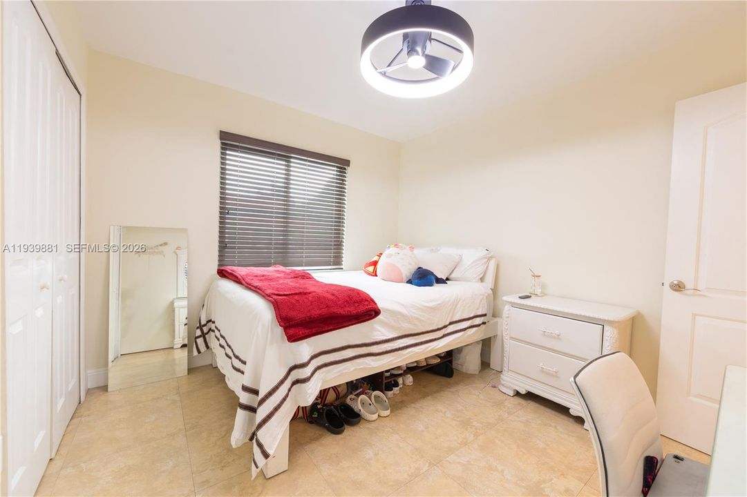 For Sale: $675,000 (4 beds, 2 baths, 1872 Square Feet)