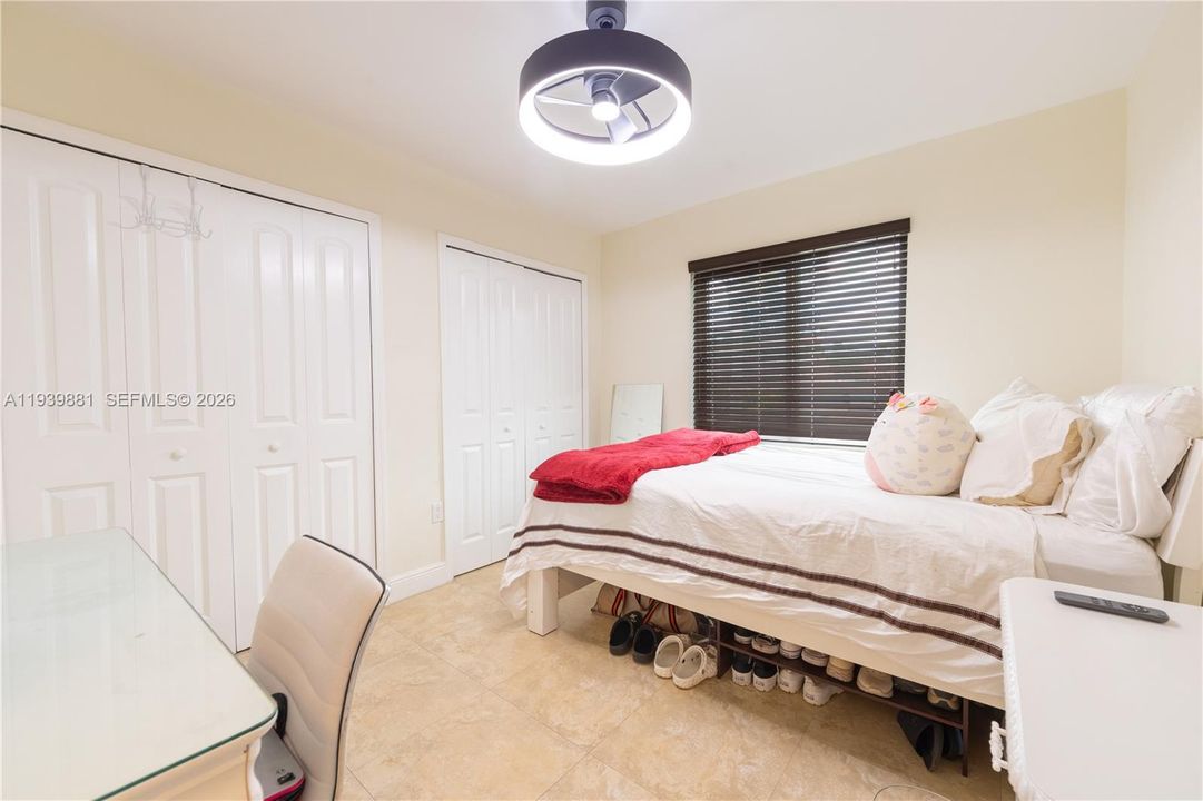 For Sale: $675,000 (4 beds, 2 baths, 1872 Square Feet)