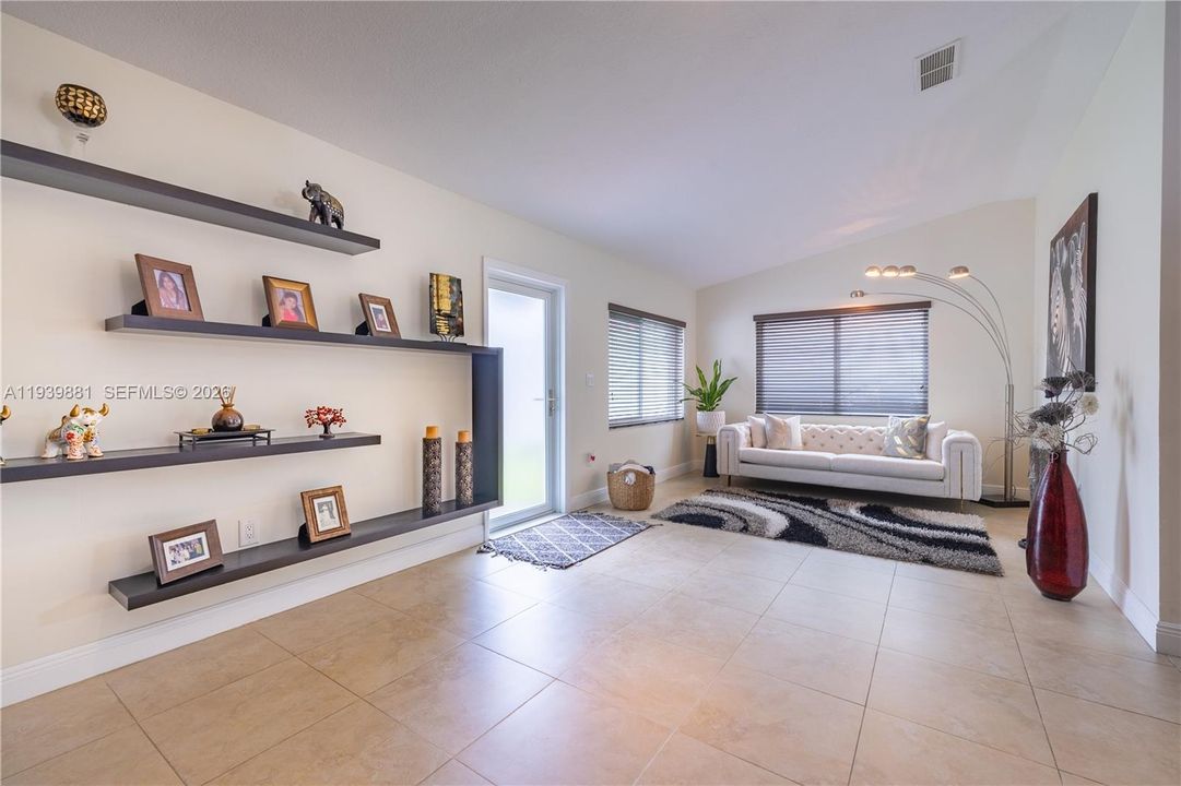 For Sale: $675,000 (4 beds, 2 baths, 1872 Square Feet)