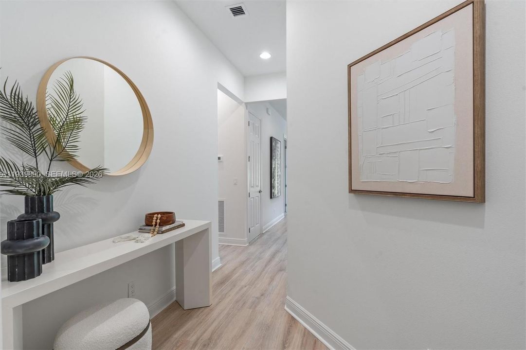 待售: $379,000 (3 贝兹, 2 浴室, 1646 平方英尺)