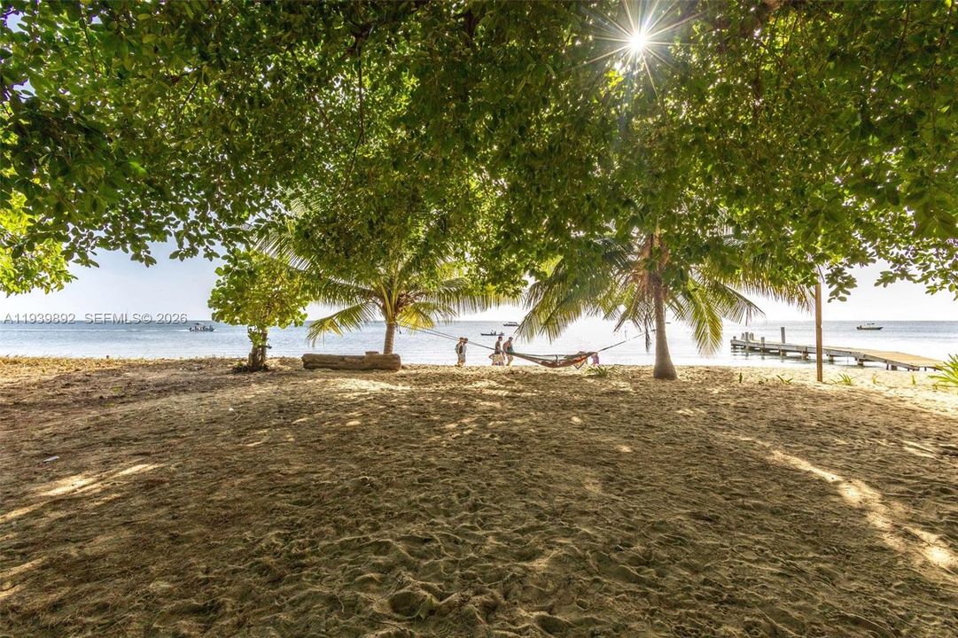 На продажу: $3,200,000 (0 спален, 0 ванн, 0 Квадратных фут)