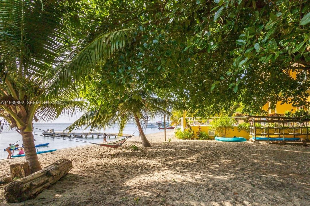 На продажу: $3,200,000 (0 спален, 0 ванн, 0 Квадратных фут)