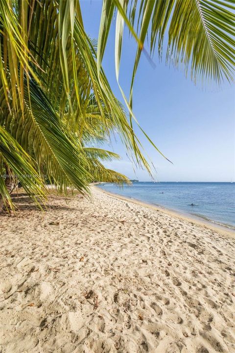 На продажу: $3,200,000 (0 спален, 0 ванн, 0 Квадратных фут)