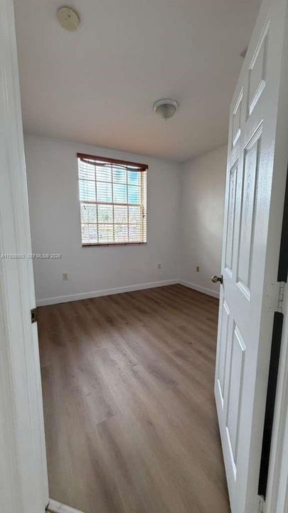 For Rent: $2,100 (3 beds, 2 baths, 1062 Square Feet)