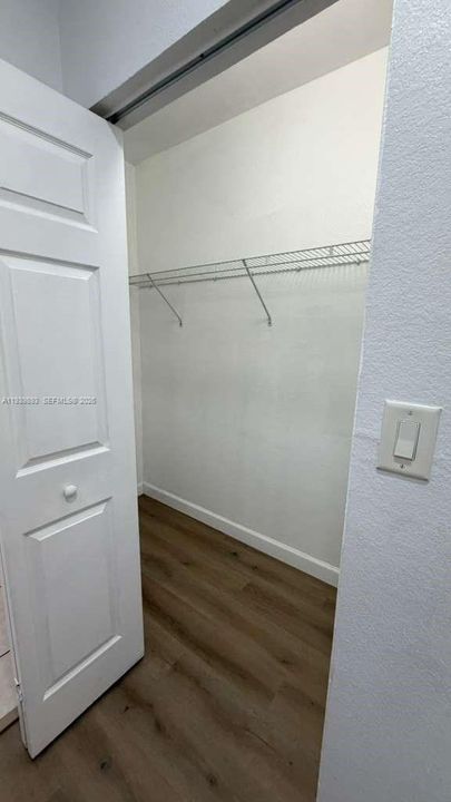 For Rent: $2,100 (3 beds, 2 baths, 1062 Square Feet)