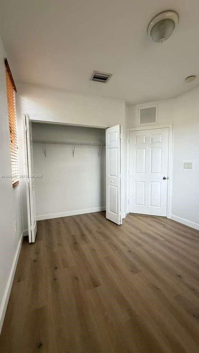 For Rent: $2,100 (3 beds, 2 baths, 1062 Square Feet)