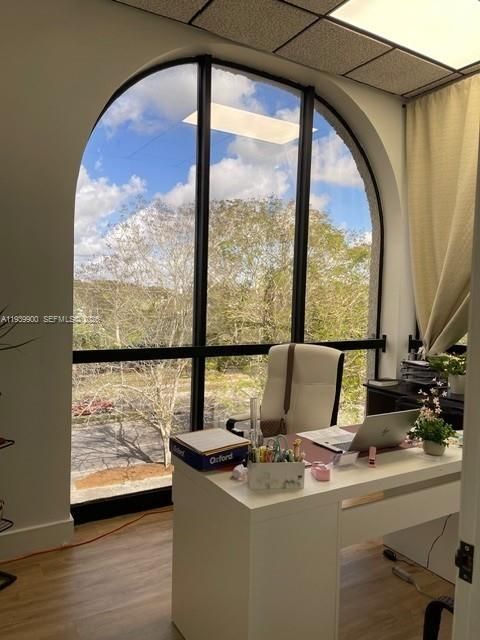 出租: $4,500 (0 贝兹, 0 浴室, 0 平方英尺)