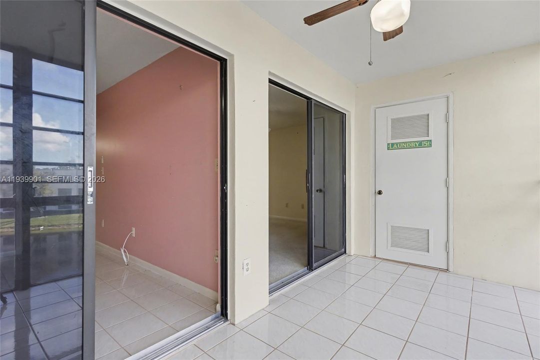 На продажу: $200,000 (2 спален, 2 ванн, 1010 Квадратных фут)