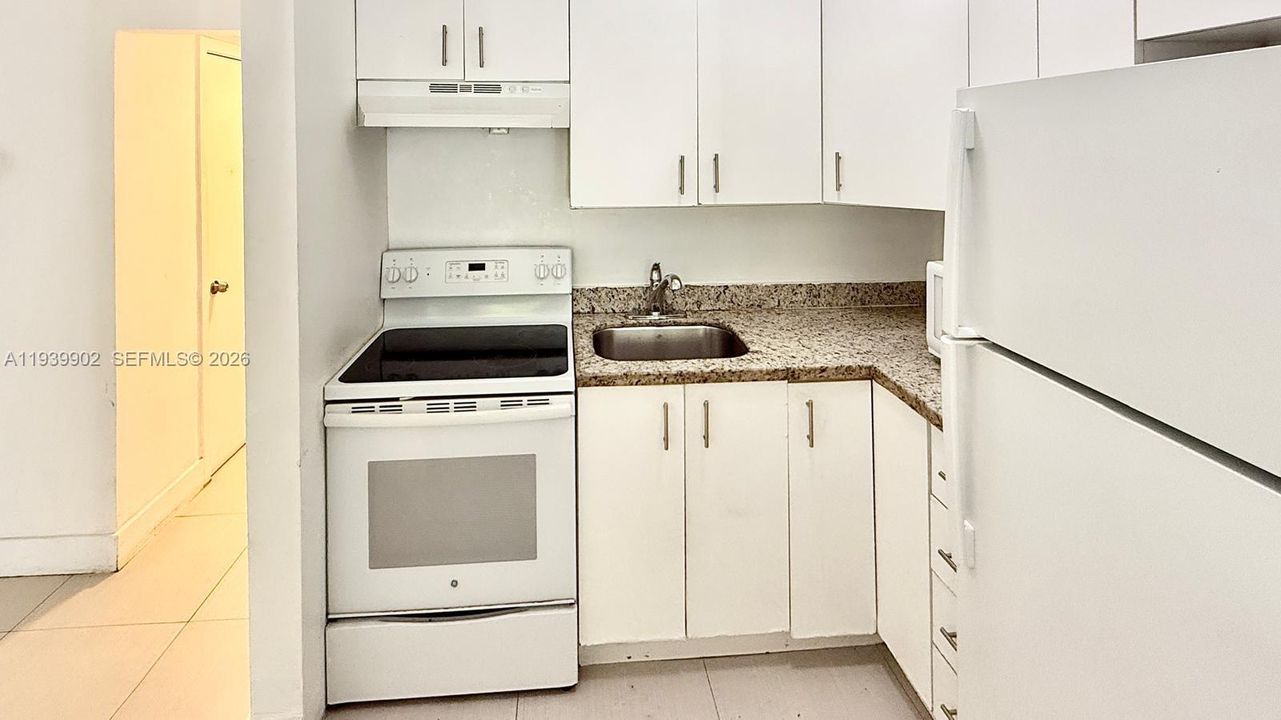 出租: $1,800 (1 贝兹, 1 浴室, 600 平方英尺)