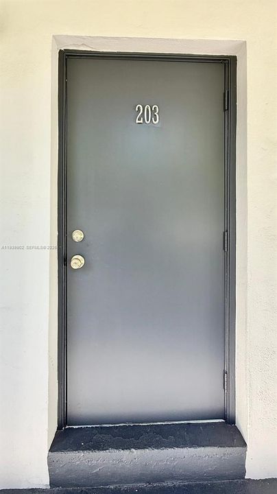 出租: $1,800 (1 贝兹, 1 浴室, 600 平方英尺)