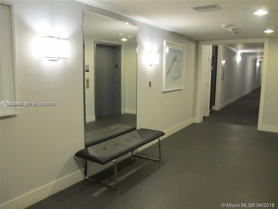 For Rent: $3,000 (2 beds, 2 baths, 1229 Square Feet)