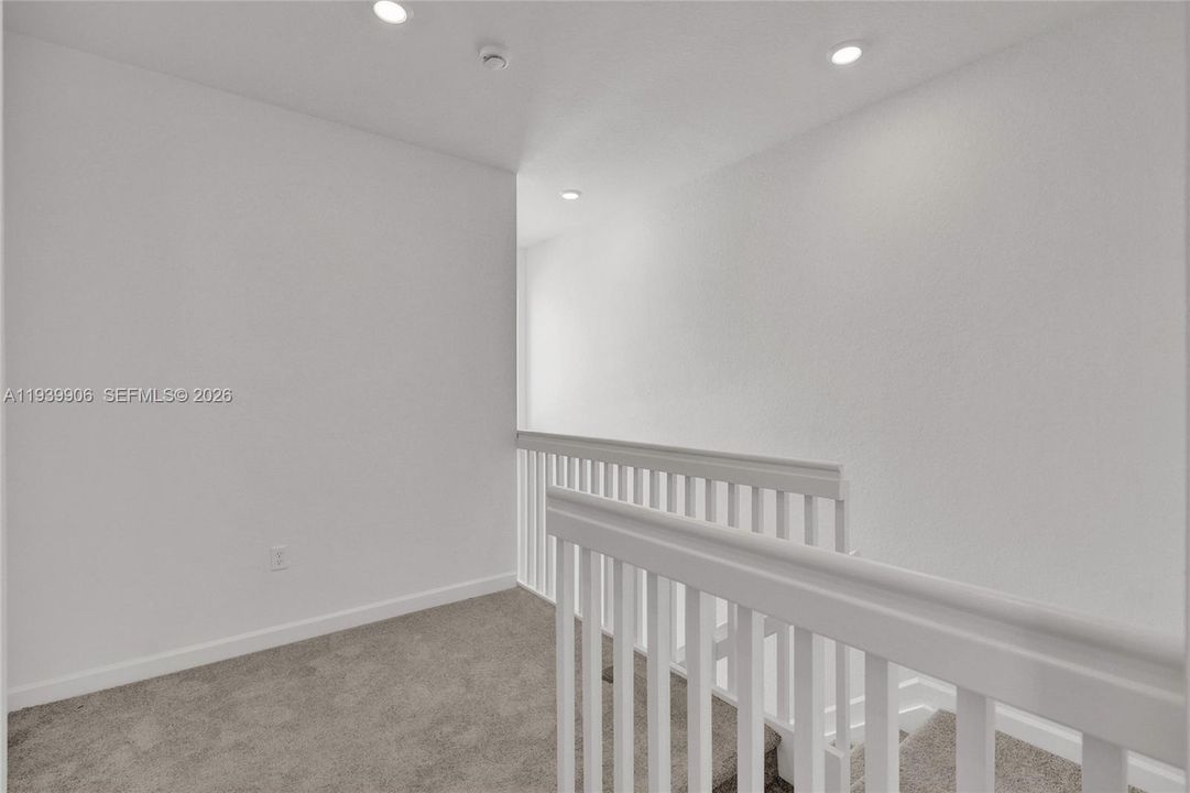 出租: $2,800 (3 贝兹, 3 浴室, 1600 平方英尺)