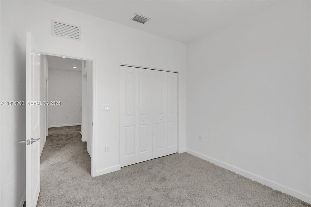 出租: $2,800 (3 贝兹, 3 浴室, 1600 平方英尺)