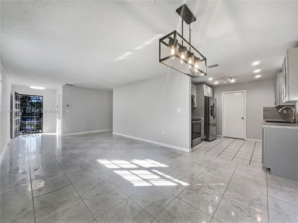 На продажу: $453,000 (3 спален, 2 ванн, 1224 Квадратных фут)