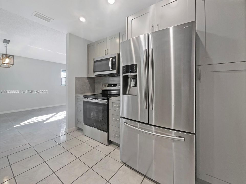 На продажу: $453,000 (3 спален, 2 ванн, 1224 Квадратных фут)