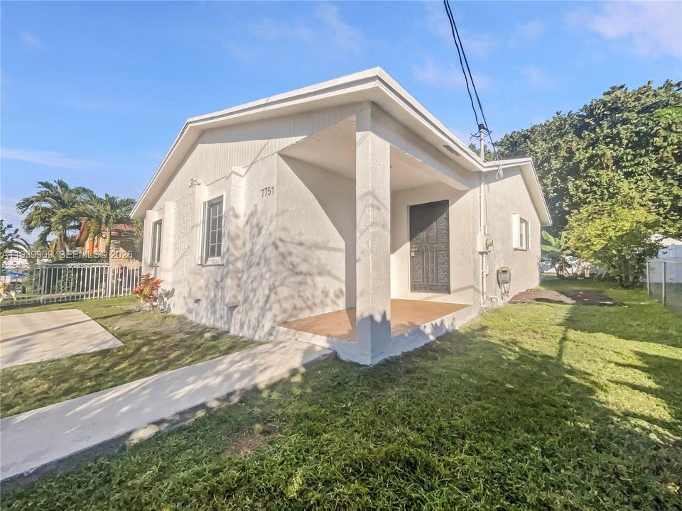 На продажу: $453,000 (3 спален, 2 ванн, 1224 Квадратных фут)