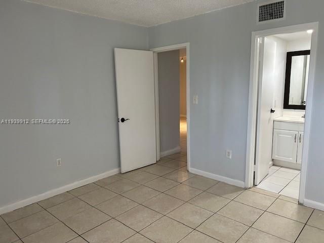 For Sale: $179,000 (3 beds, 2 baths, 1190 Square Feet)
