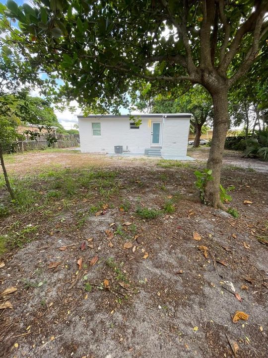 En Venta: $389,000 (2 camas, 1 baños, 775 Pies cuadrados)