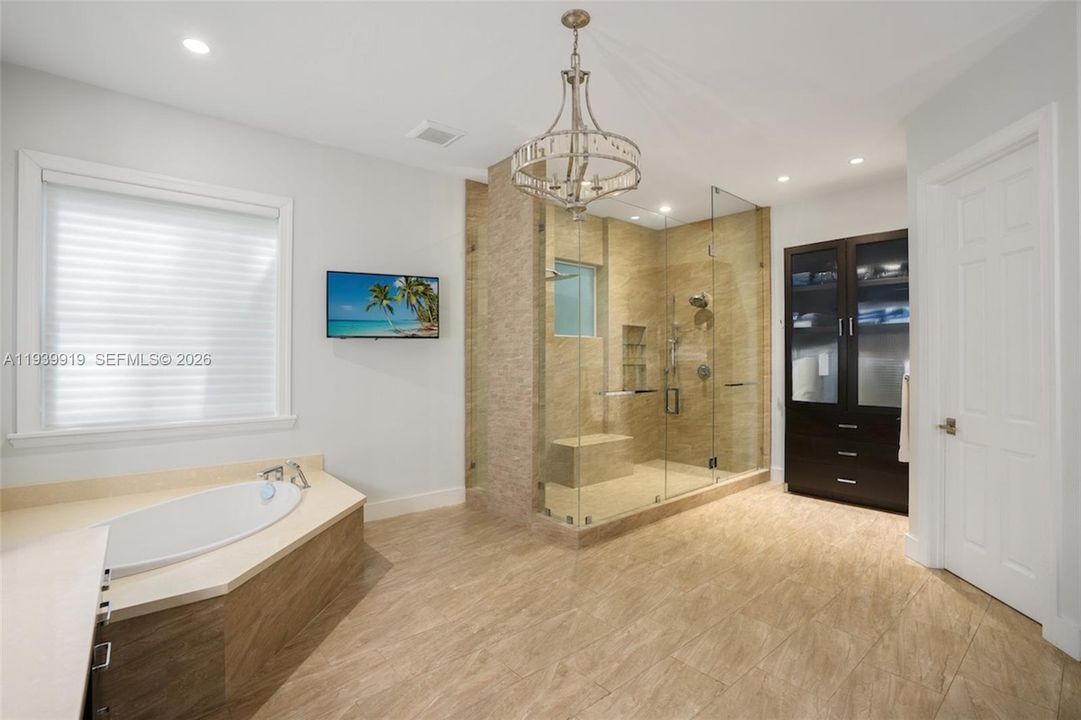 En Venta: $5,950,000 (5 camas, 6 baños, 7923 Pies cuadrados)