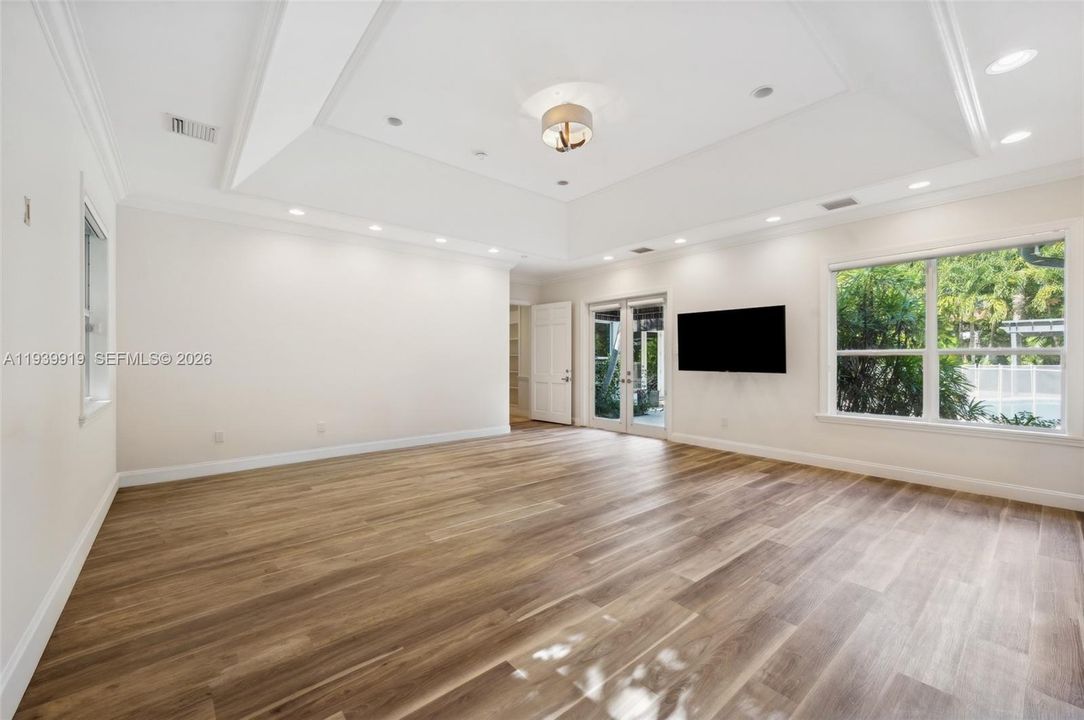 En Venta: $5,950,000 (5 camas, 6 baños, 7923 Pies cuadrados)