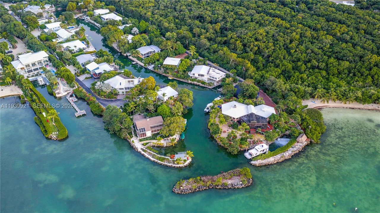 For Sale: $2,900,000 (3 beds, 3 baths, 1743 Square Feet)