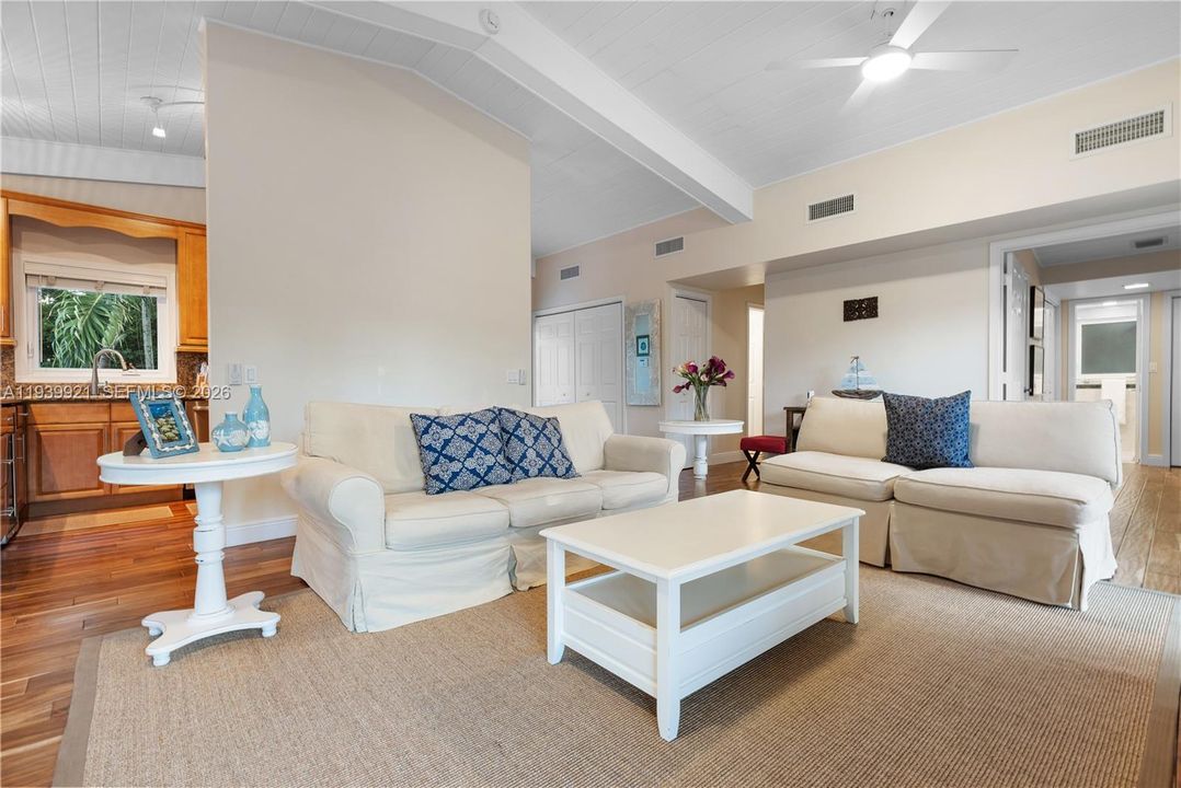 For Sale: $2,900,000 (3 beds, 3 baths, 1743 Square Feet)