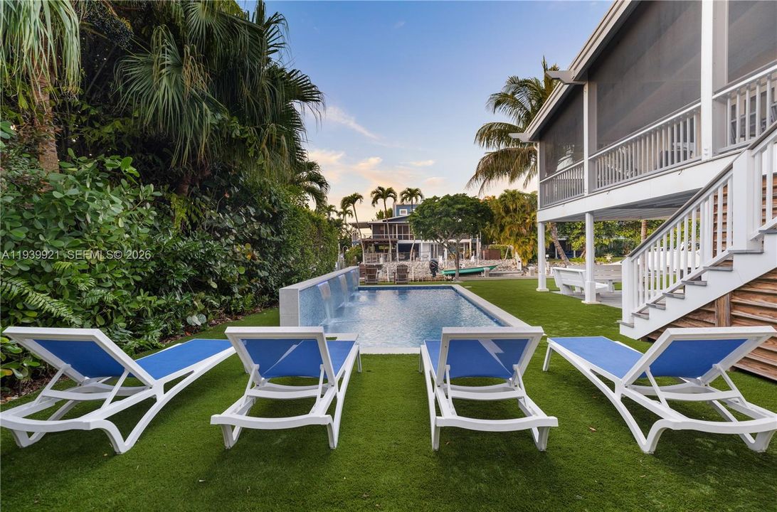 For Sale: $2,900,000 (3 beds, 3 baths, 1743 Square Feet)