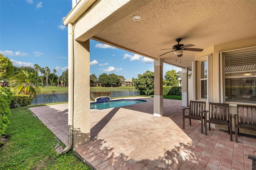 В аренду: $7,500 (5 спален, 3 ванн, 2720 Квадратных фут)