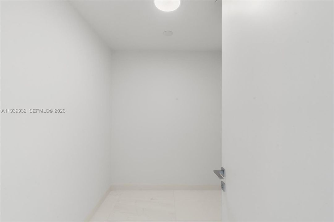 En Renta: $23,000 (3 camas, 3 baños, 2414 Pies cuadrados)