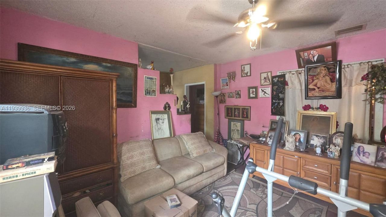 En Venta: $470,000 (2 camas, 1 baños, 1248 Pies cuadrados)