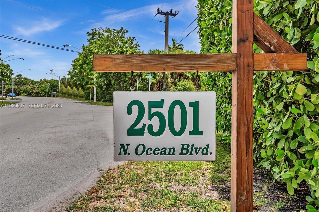 For Sale: $250,000 (1 beds, 1 baths, 530 Square Feet)