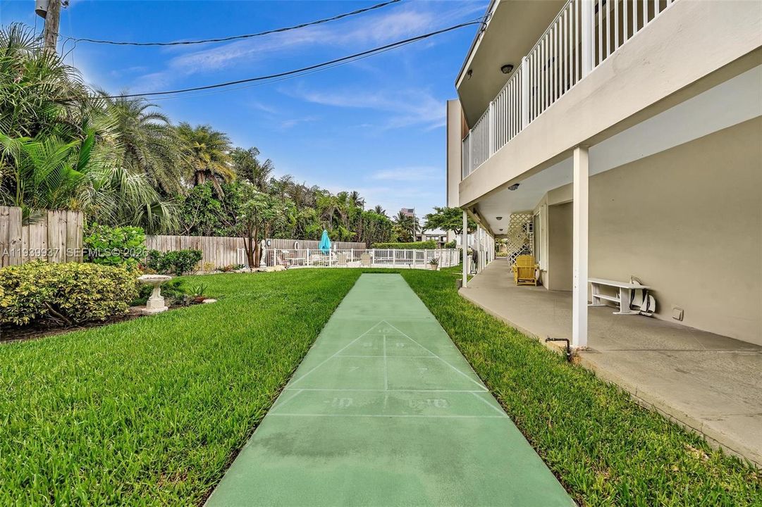 For Sale: $250,000 (1 beds, 1 baths, 530 Square Feet)