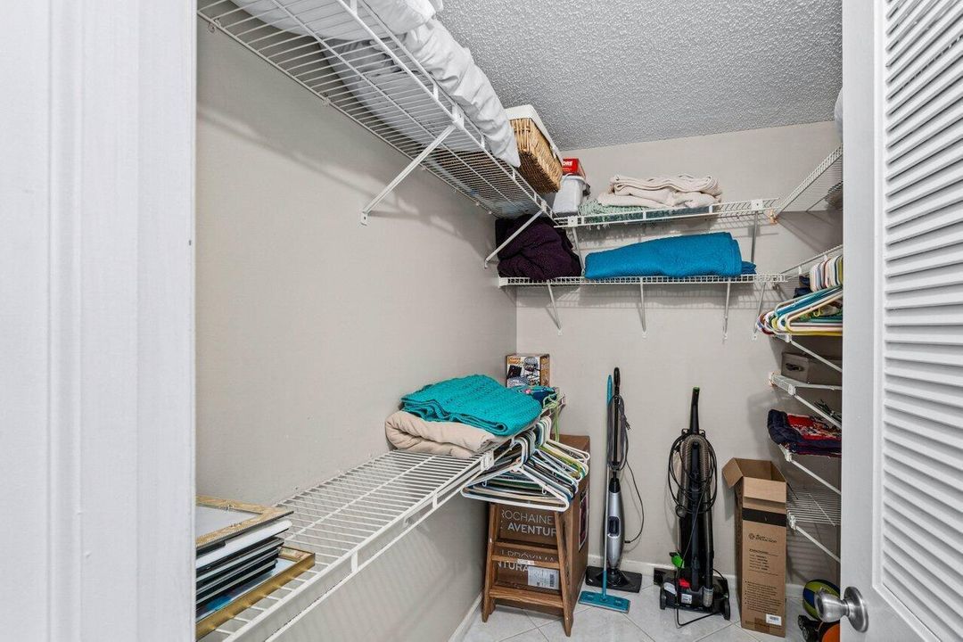 025-23345CarolwoodLane-BocaRaton-FL-3342
