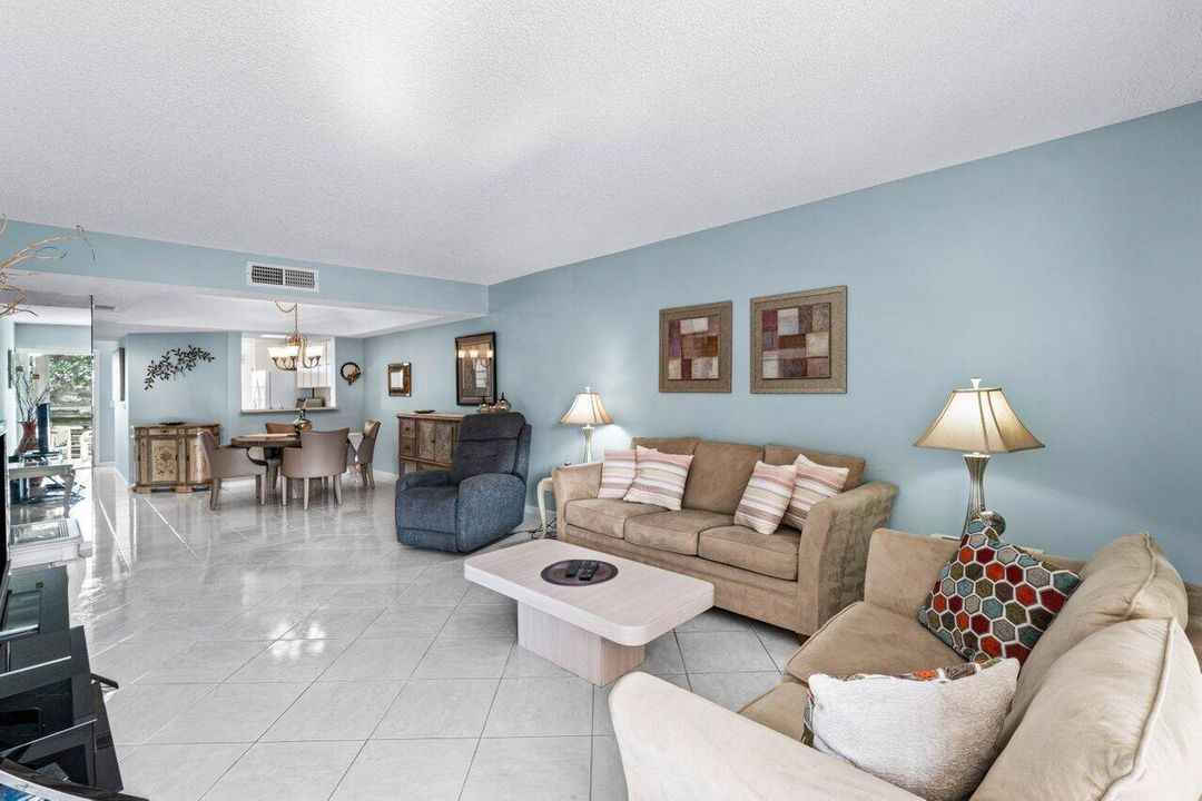 014-23345CarolwoodLane-BocaRaton-FL-3342