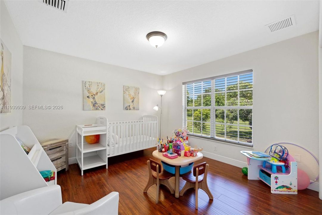 For Sale: $2,695,000 (7 beds, 4 baths, 5758 Square Feet)