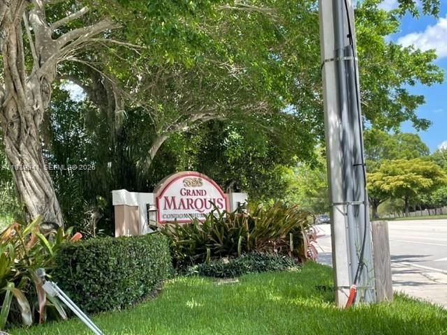 For Rent: $1,750 (1 beds, 1 baths, 806 Square Feet)