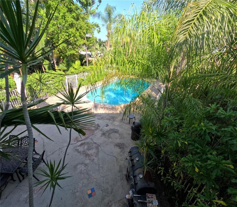 На продажу: $277,500 (3 спален, 2 ванн, 1032 Квадратных фут)